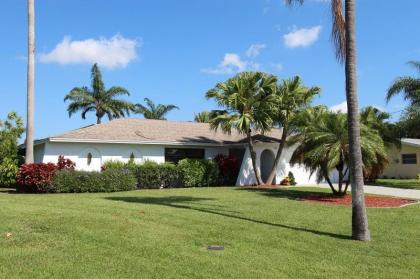 Villas in Cape Coral Florida